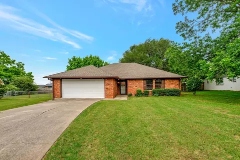 3010 Northridge Dr, Sherman, TX 75090