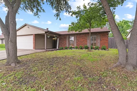231 Green Canyon Dr, Mesquite, TX 75150