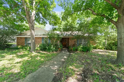 1701 Woodlawn Pkwy, Mesquite, TX 75149