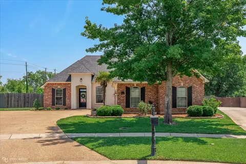 578 Chinquipin Dr, Bossier City, LA 71111