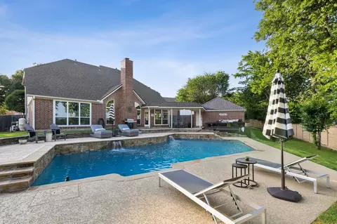 8628 Amhurst Ct, North Richland Hills, TX 76182