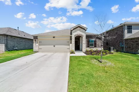 1937 Indian Grass Dr, Royse City, TX 75189