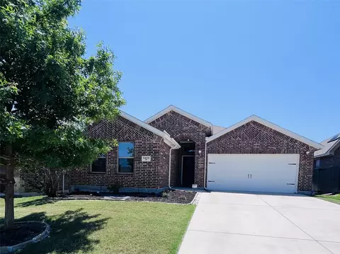5421 Tuxbury Pond Dr, Fort Worth, TX 76179