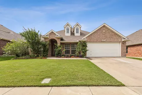2800 Flint Rock Dr, Fort Worth, TX 76131