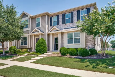 2949 Peyton Brook Dr, Fort Worth, TX 76137