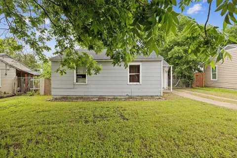 1016 E Shaw St, Fort Worth, TX 76110