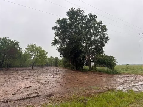 001 E Fm 273 E Fm 273, Telephone, TX 75488