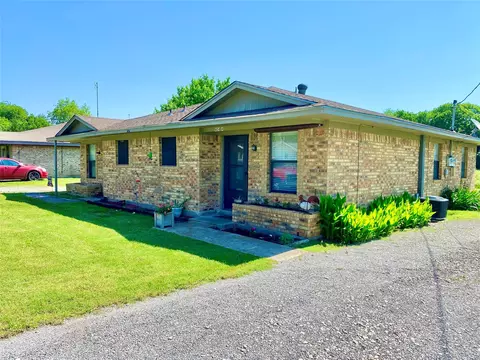 404 N White Oak St, Dodd City, TX 75438