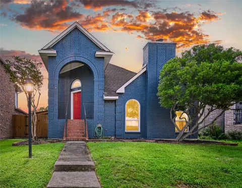 1731 Creekbend Dr, Lewisville, TX 75067