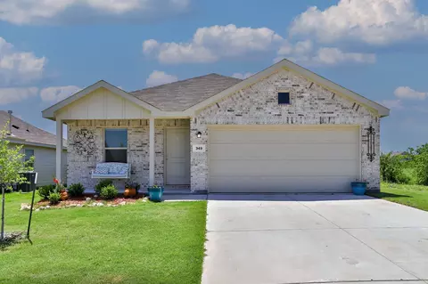 349 Pueblo Bonito Trl, Haslet, TX 76052