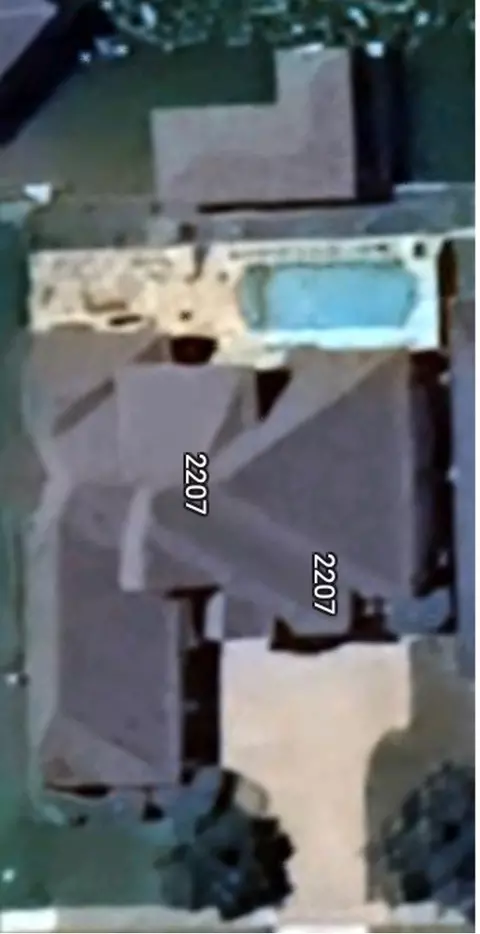 2207 Vienna Ct, Granbury, TX 76048