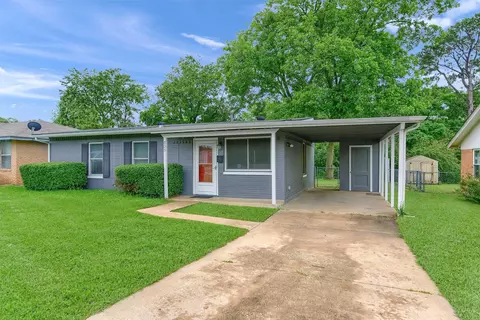 805 Leeper Dr, Denison, TX 75020