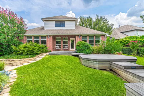 6110 Fannin Dr, Arlington, TX 76001