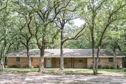 3387 Blagg Rd, Denton, TX 76208