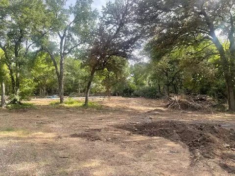 1905 Reynolds Dr, Azle, TX 76020