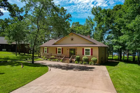 144 Country Club Rd, Scroggins, TX 75480
