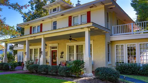 206 E Delta St, Jefferson, TX 75657