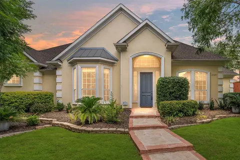 2309 Clearspring Dr S, Irving, TX 75063