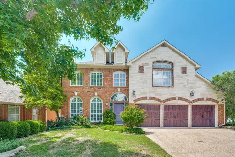 14641 Waterview Cir, Addison, TX 75001