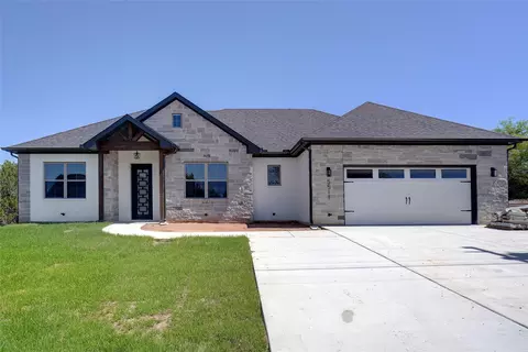 5011 San Marcos Dr, Granbury, TX 76048