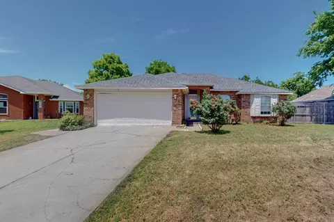 4405 Mimosa Ct, Fort Worth, TX 76137