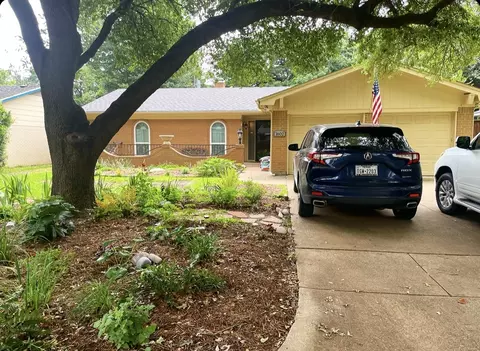 1602 W Lavender Ln, Arlington, TX 76013