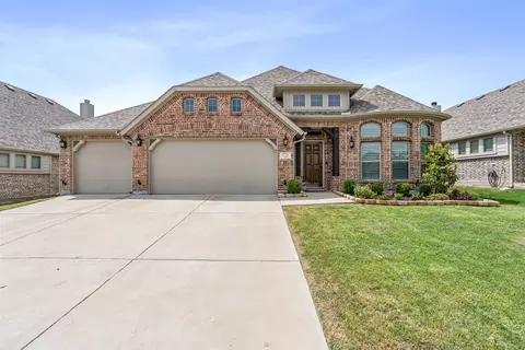525 Thompson Dr, Van Alstyne, TX 75495
