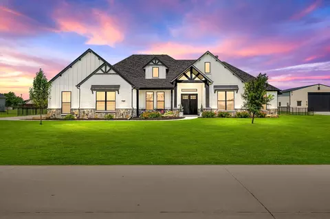 3400 Stardust Ln, Northlake, TX 76226