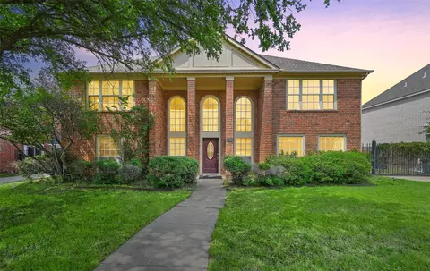 836 Lochmoor Ln, Highland Village, TX 75077