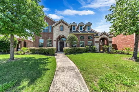 985 Crystal Lake Dr, Frisco, TX 75036