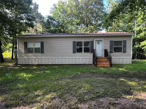 8885 Waterside Oaks Dr, Keithville, LA 71047