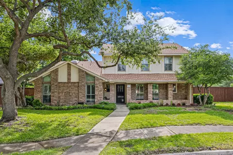1929 Crestside Cir, Carrollton, TX 75007