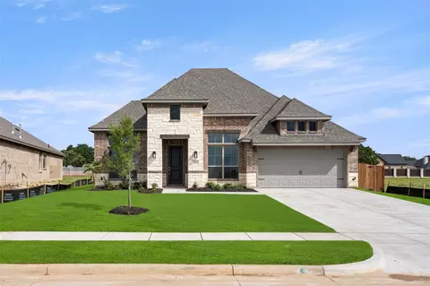 1812 Golden Meadow Ct, Cleburne, TX 76033