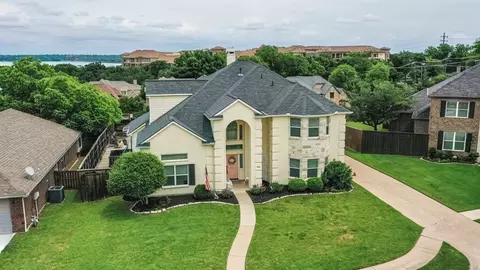 9305 Briarcrest Dr, Rowlett, TX 75089
