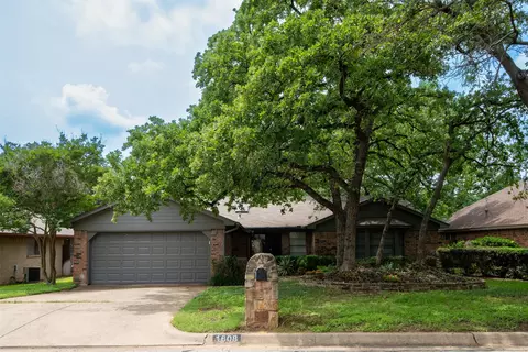 1608 Craighton Ct, Arlington, TX 76012
