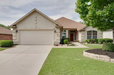 11104 Southerland Dr, Denton, TX 76207