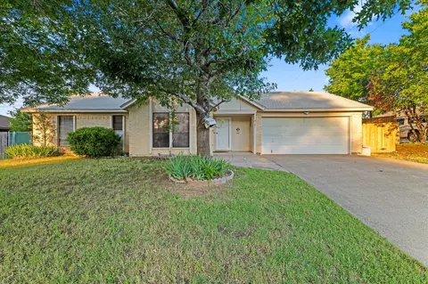 6505 Family Pl, Edgecliff Village, TX 76134