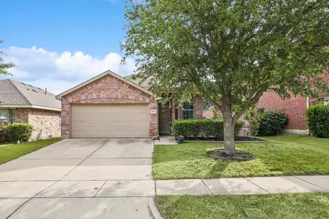 9006 Lockhart Dr, Arlington, TX 76002