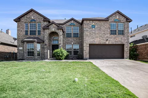 4745 Poplar Ridge Dr, Fort Worth, TX 76123
