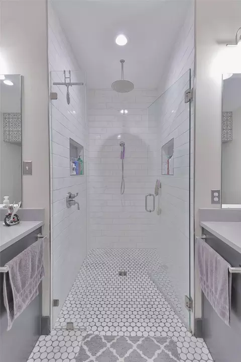 Bath - 531 Apache Ln, Abilene, TX 79601 photo 6 of 8