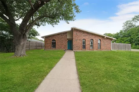 3802 Acorn Green Dr, Garland, TX 75043