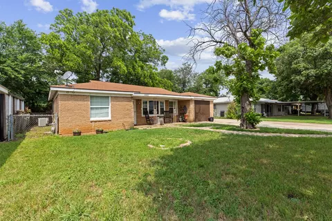3921 Dakota Trl, Lake Worth, TX 76135