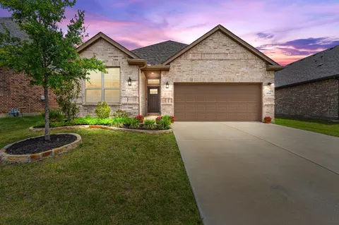14544 Frog Lake Dr, Roanoke, TX 76262