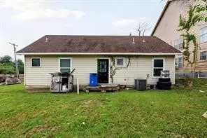 Other - 807 E 3rd St, Taylor, TX 76574 photo 6 of 11
