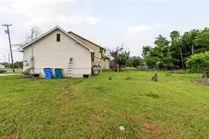 Other - 807 E 3rd St, Taylor, TX 76574 photo 7 of 11