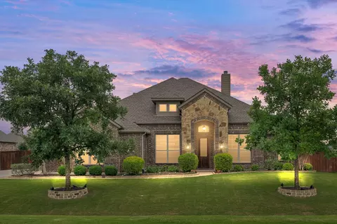 1317 Twisting Wind Dr, Haslet, TX 76052