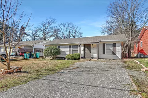 528 N Ricketts St, Sherman, TX 75092