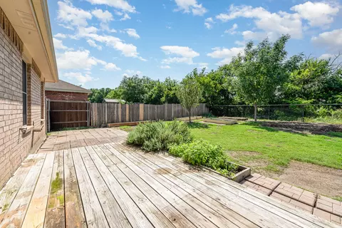 Exterior - 1817 Northridge Dr, Terrell, TX 75160 photo 5 of 9