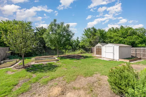 Exterior - 1817 Northridge Dr, Terrell, TX 75160 photo 9 of 9