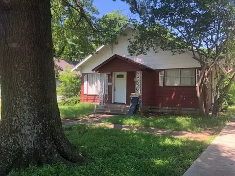 408 E Milam St, Ennis, TX 75119